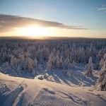 Paisajes infinitos nevados en Laponia (Foto HelloLapland)