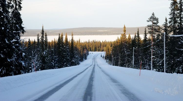 Carretera en invierno.