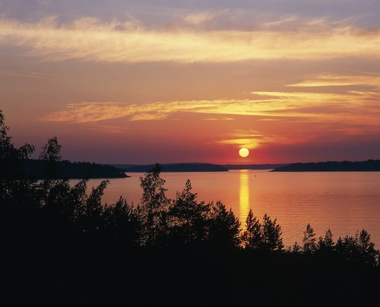 Sol de Medianoche en Laponia
