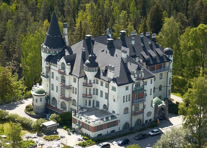 El castillo-hotel Valtionhotelli en Imatra