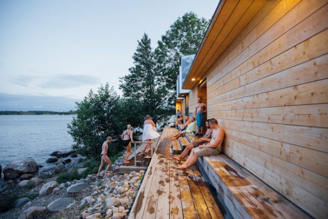 Sauna y mar en la isla de Lonna en el archipiélago de Helsinki 