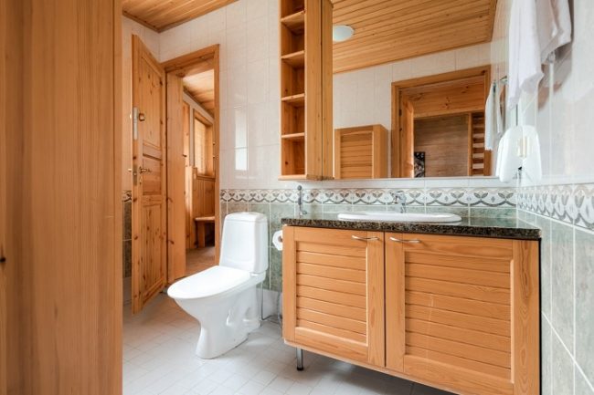 Baño y sauna de la suite Junior en el hotel Ounasvaara Chalets 