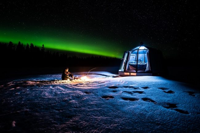 Aurora Boreal y iglú de cristal en Laponia 