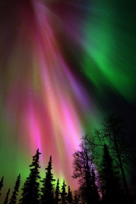 No es fácil de ver una Aurora Boreal multicolor 