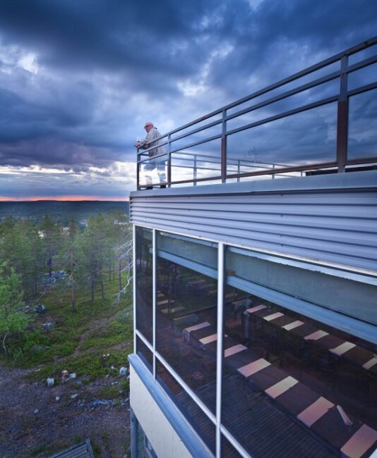 Detalle-de-la-terraza-del-hotel-Sky-Ounasvaara_fotoLaplandHotels