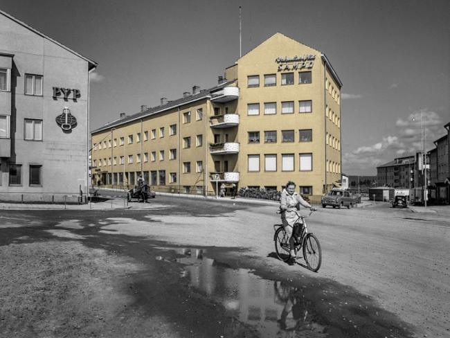 El-edificio-donde-se-ubica-el-hotel-Arctic-Light-obra-del-arquitecto-Ferdinand-Salokangas_fotoImage-tc