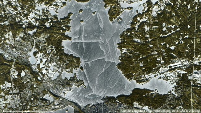 Imagen-aérea-del-lago-Näsijärvi-en-Tampere_fotoSykeEarthObservation