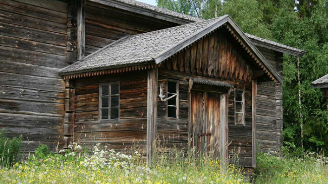 La-cabaña-Wuori-Huhta-en-el-Parque-Nacional-de-Isojärvi_MaaritKyostila-NationalParks