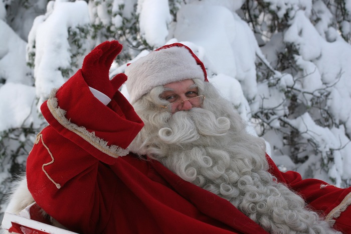 Papá-Noel-te-espera-en-Laponia_fotoKaisaSiren-VisitFinland